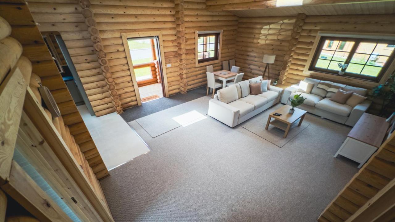 Aspen Lodge, Amazing New Log Cabin With Hot Tub - Sleeps 6 - Felmoor Park Morpeth Εξωτερικό φωτογραφία