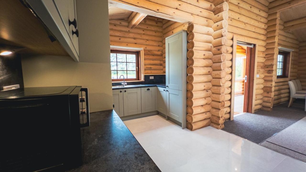 Aspen Lodge, Amazing New Log Cabin With Hot Tub - Sleeps 6 - Felmoor Park Morpeth Εξωτερικό φωτογραφία