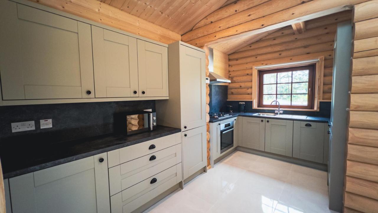 Aspen Lodge, Amazing New Log Cabin With Hot Tub - Sleeps 6 - Felmoor Park Morpeth Εξωτερικό φωτογραφία