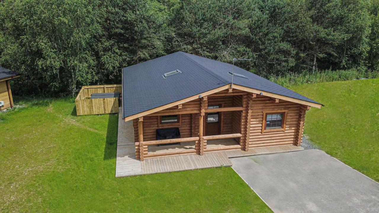 Aspen Lodge, Amazing New Log Cabin With Hot Tub - Sleeps 6 - Felmoor Park Morpeth Εξωτερικό φωτογραφία